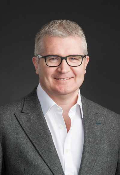 Prof. Adrian Wilson - specialist orthopaedic and knee surgeon